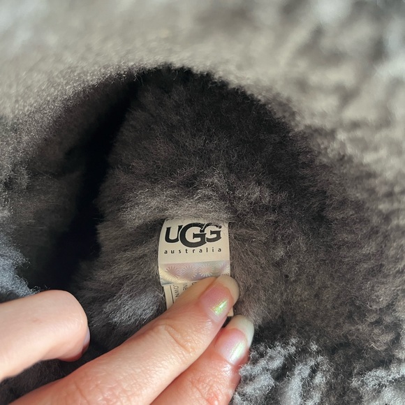 Ugg Tall Bailey 3 Button Boots Gray size 7 - Picture 10 of 10